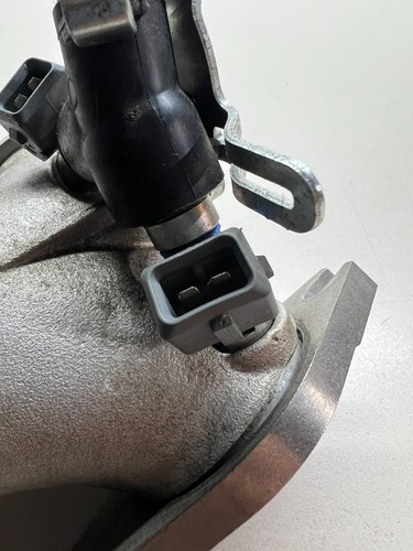 Harley Davidson Iron Sportster XL883N 2011 - 2015 Throttle Body With Sensors - Picture 11 of 20