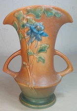 Roseville Pottery Columbine Vase Double Handle Vintage Mold 16-7 circa 1941