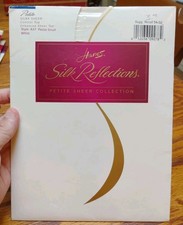 NEW Hanes Silk Reflections White Control Top Pantyhose Petite S A37 Enhanced Toe