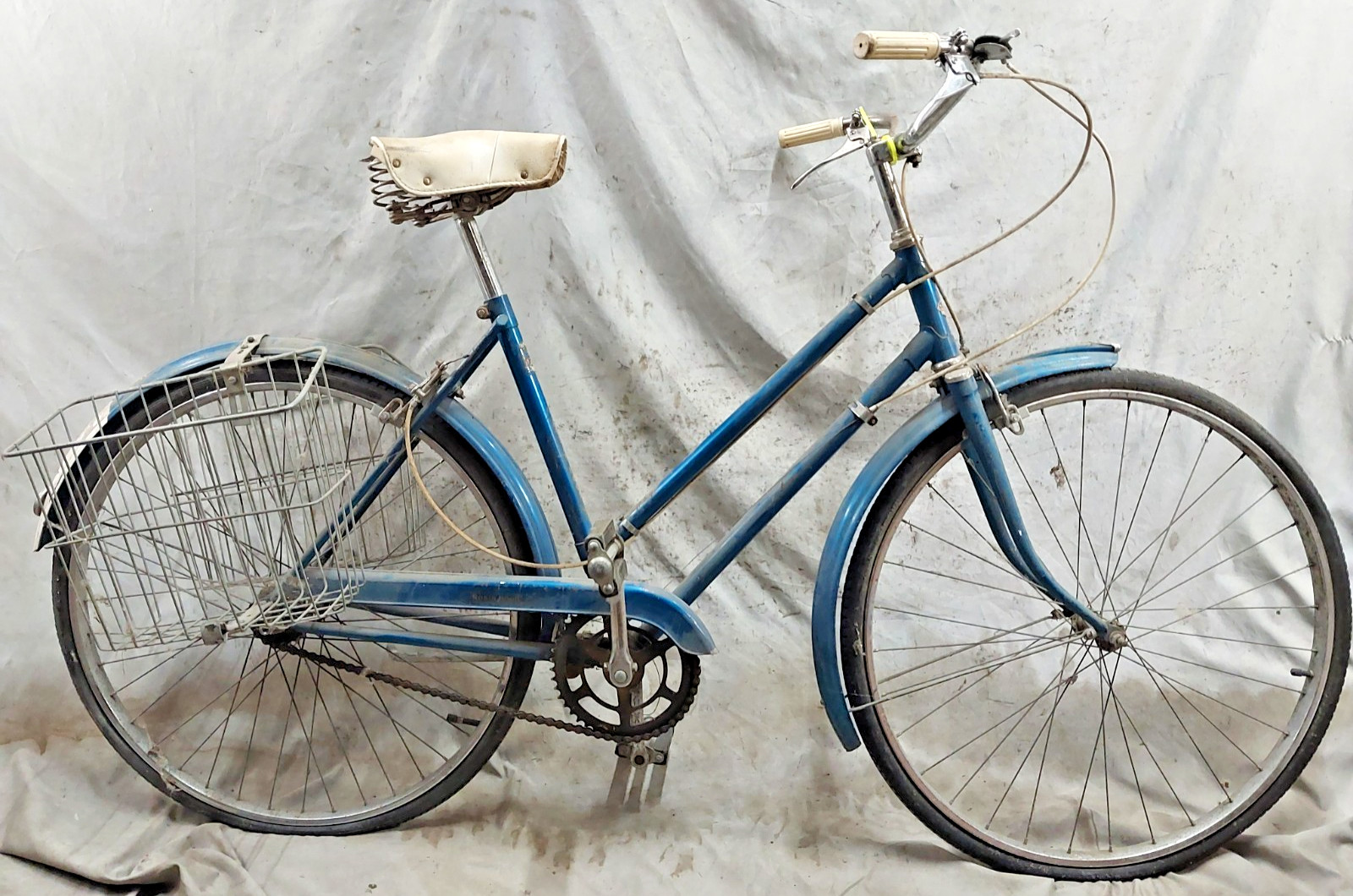 (Used) 1955 Raleigh Robin Hood Cruiser Bike 50cm Small 3S Internal Hub Steel Brooks VTG (165.99 USD) (Used) 1955 Raleigh Robin Hood Cruiser Bike 50cm Small 3S Internal Hub Steel Brooks VTG (165.99 USD)