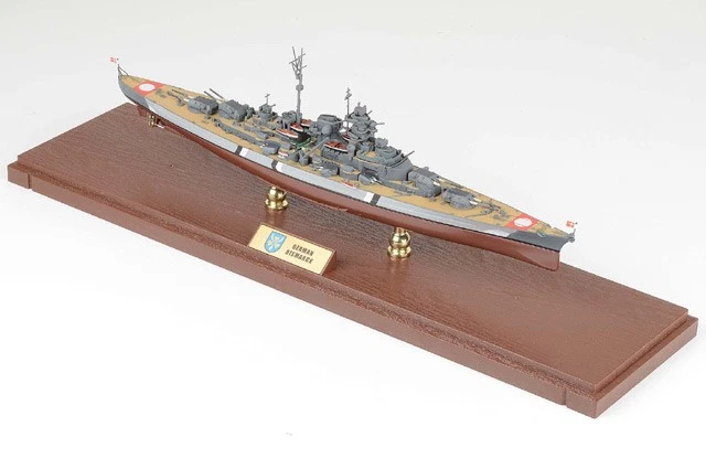 861152A Forces of Valor линкор класса Bismarck модель 1/700 Bismarck - Изображение 2 из 2