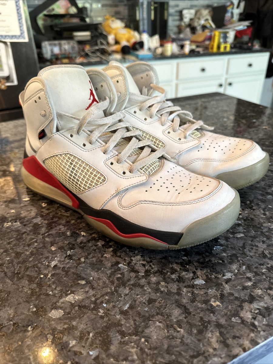 限定Sale! 残少話題沸騰! NIKE AIR JORDAN MARS 270 WHITE Jordan Mars 270 Fire Red - CD7070-100 for Sale