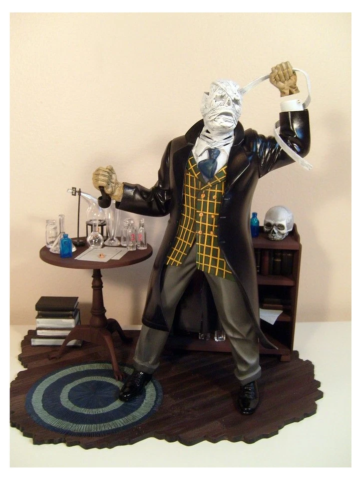 MO903 Moebius, The INVISIBLE MAN, by HG Wells. Lots of extras. Scale 1:8. NEW - Image 3 of 4