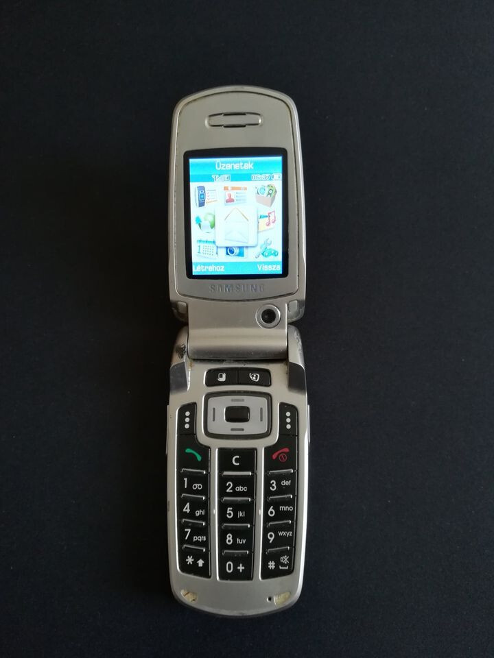 samsung サムソン/スマートフォン/SCG18/350528160543258/携帯電話/Aランク/67【中古】 新品未使用 Galaxy A23 5G SCG18 au版SIMフリー 本体 Sランク