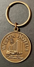 Westin Hotels Williams Center Plaza Hotel Brass Keychain NEW