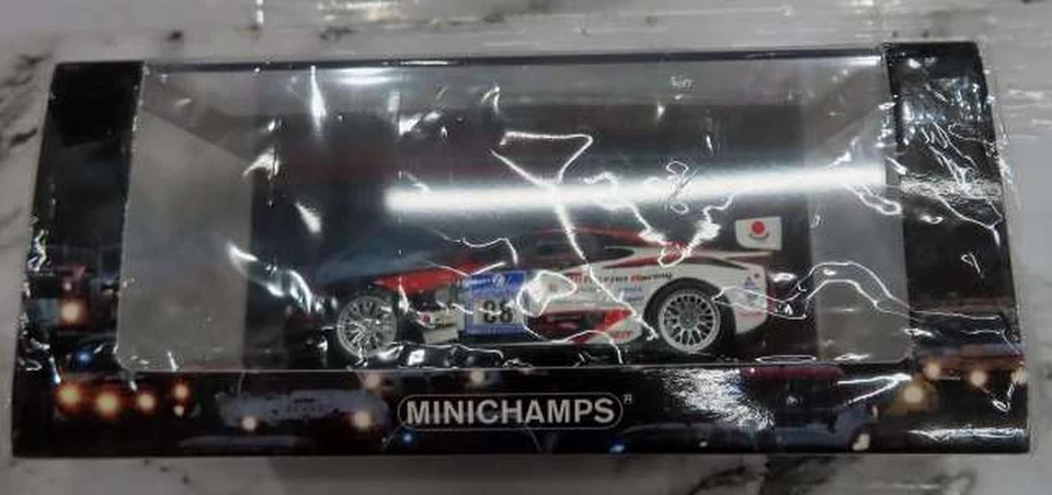 MINICHAMPS LEXUS LFA model ar - Image 4 of 4