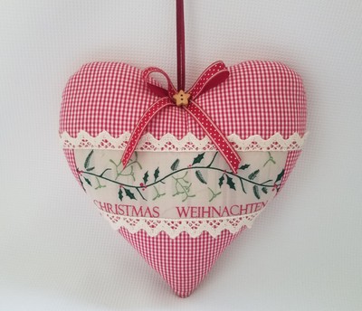 Großes Deko-Herz aus Stoff, Weihnachten, Handarbeit