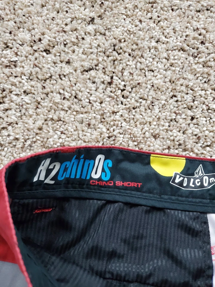 Volcom H20 Hybrid Shorts 30 Mens Red 2 Way Stretch Chino 10" Inseam Pockets - Image 3 of 4