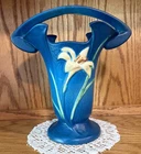 Roseville Pottery Handle basket/Vase Blue Zephyr Lily Style 395-10 *Z021