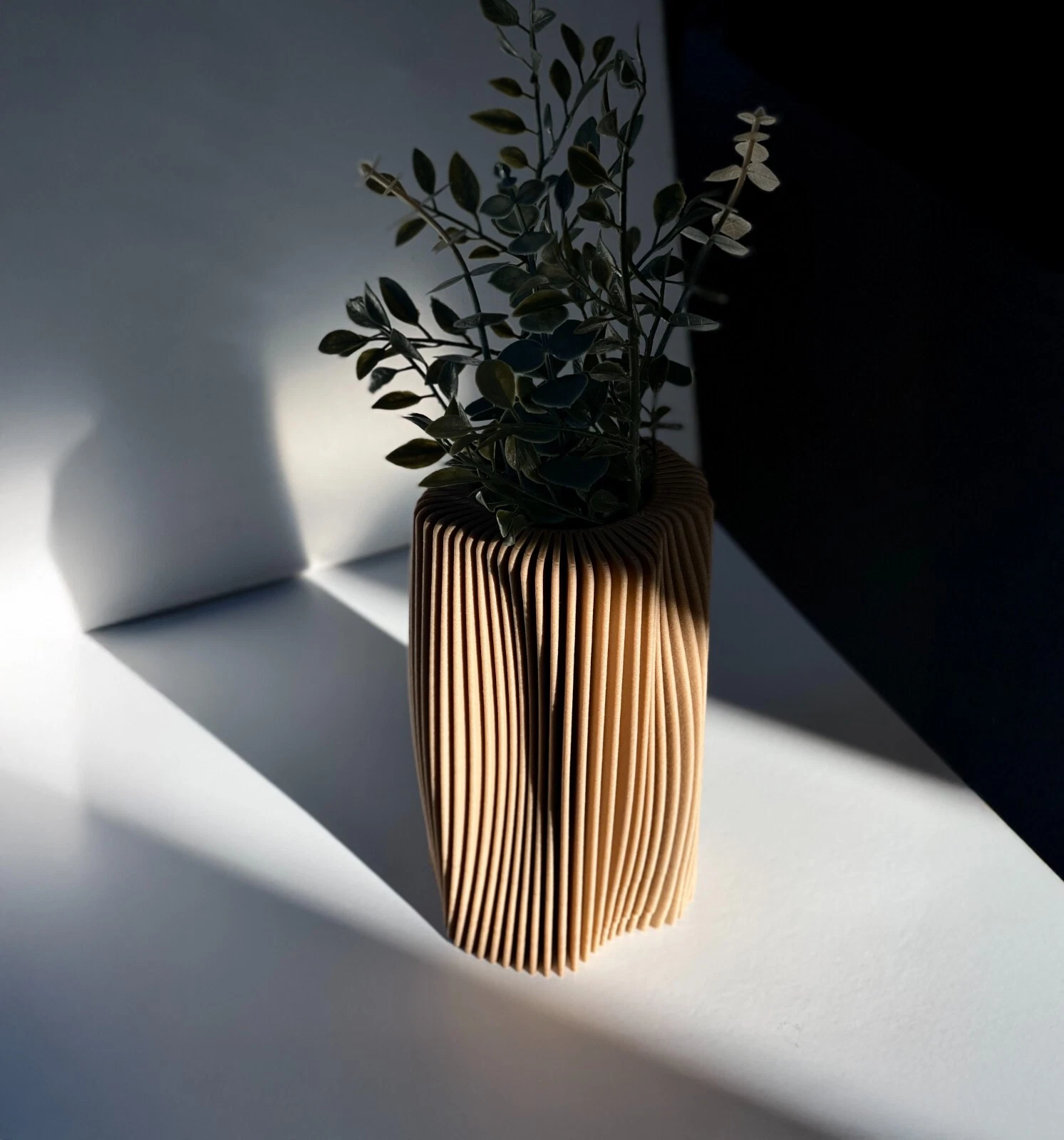 Ribbed Flower Vase | Modern Home Decor | Wood PLA | 3D Printed