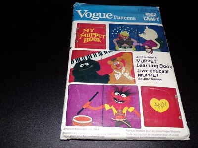  VOGUE #8902 - BEAUTIFUL JIM HENSON'S MUPPET CHILD'S LEARNING BOOK PATTERN  FF