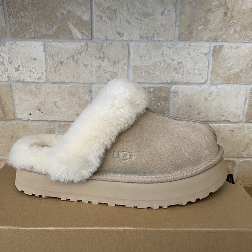 UGG DISQUETTE SAND BEIGE SUEDE FUR SLIDE PLATFORM SLIPPER SHOES SIZE 6 WOMEN - Picture 2 of 5
