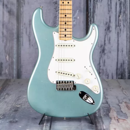 Fender Custom Shop 1969 Stratocaster Journeyman Relic Closet Classic, Aged Fire 