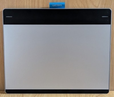 ワコム Intuos comic medium CTH-680/S1 wacom s-l400.jpg