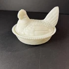 VINTAGE Westmoreland Milk Glass White Hen on Nest 5.5 ” Some Damage