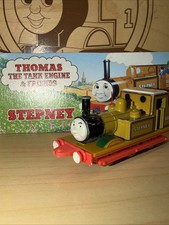 STEPNEY ! THOMAS FRIENDS TRAIN Diecast ERTL 2001  , Collector Card BLUEBELL !