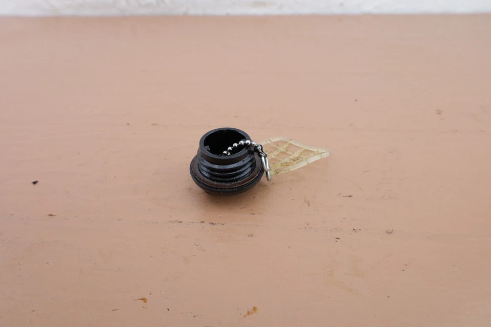 Tapa de aceite para motosierra Shindaiwa 488 OEM Foto 2 de 4