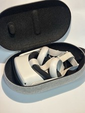 ***Excellent*** Meta Oculus Quest 2 128GB VR Headset W/Controllers & Oculus Case