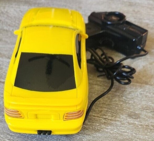 New Bright - 1997 Yellow Mustang GT Remote Control Model Car - No Box - Picture 3 of 4
