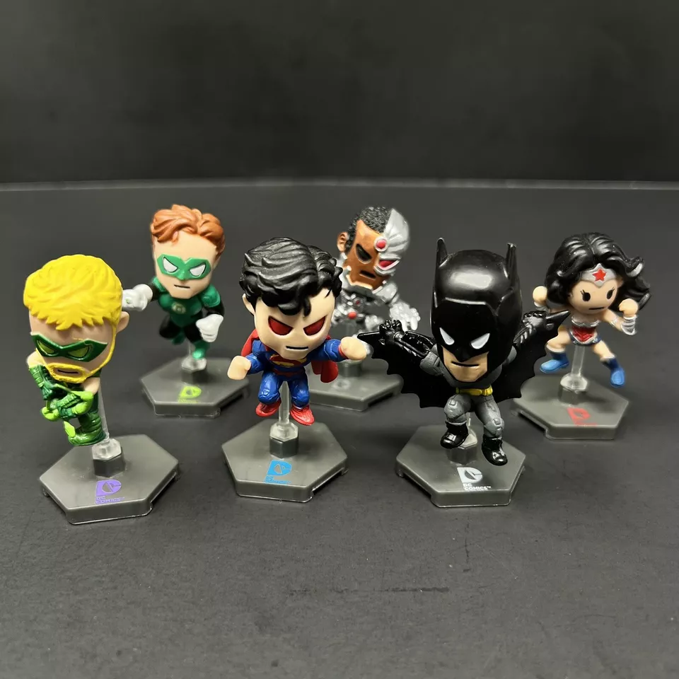DC Comics Batman VS Superman Blind Bag Original Minis Series 1 Lot Of 6 - Image 2 of 4
