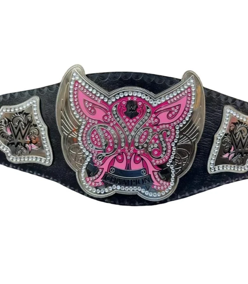 Divas Women World Wrestling Championship Replica Title Belt Leather adult size - Image 2 of 4