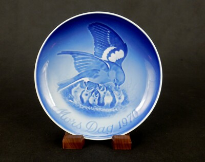 Bing & Grondahl 6'' Mother's Day Plate, 1970, Mother Sparrow & Chicks, #PLT-26B