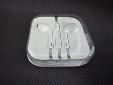 NEW - Original Apple iPhone 5 OEM Earbuds Headphones 3.5mm Authentic Earbuds -