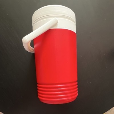 Igloo Red and White Plastic Thermos gallon Jug with Handle. 