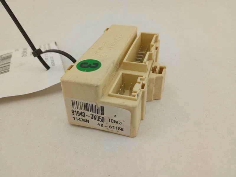 Caixa de relé de fusível principal Hyundai Genesis 2.0T Coupe compatível com 2009-2012 - Imagem 3 de 4