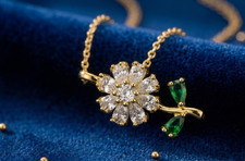 Gold Tone Daisy Necklace Flower Pendant Green Leaf White Petals Dainty Jewelry