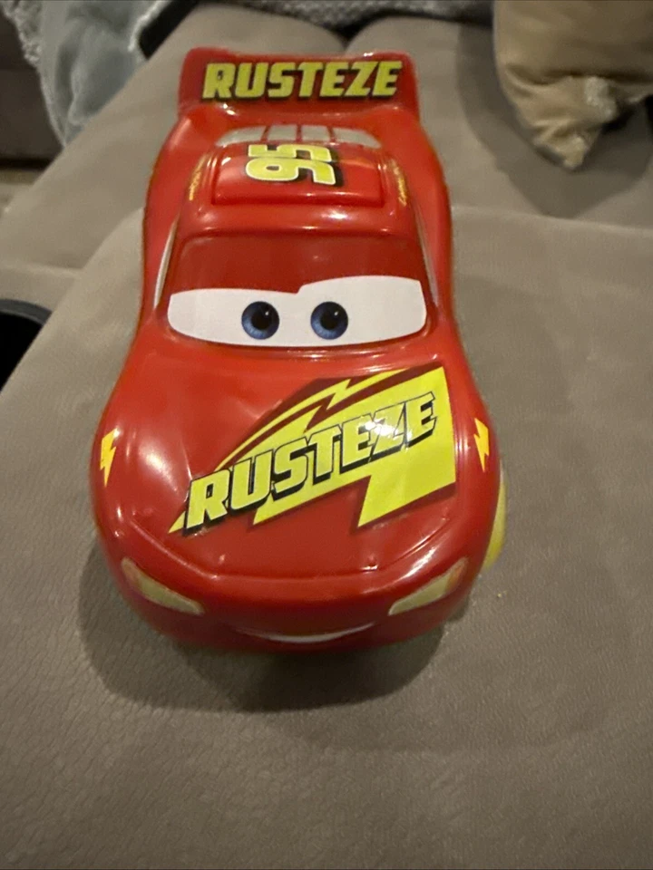 Greenhills Carrera GO! Lightning McQueen Glow Racer W/sounds & Talking Push Down - Image 2 of 4