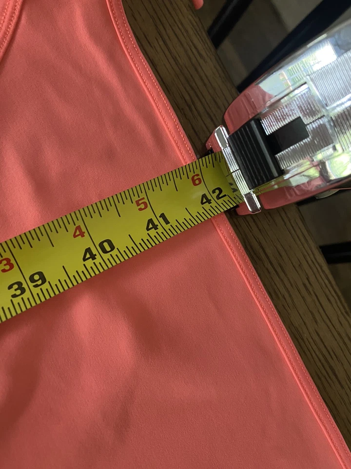 Toalla bufanda refrescante Lululemon con corbatas de bolsillo coral neón talla 43 pulgadas atlética Foto 2 de 4