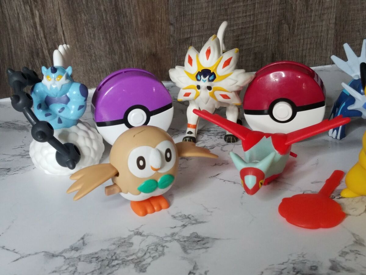 LOT OF 10 POKEMON MCDONALD'S FIGURES