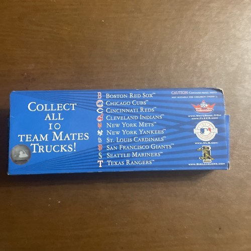 New York Yankees Team Mates Derek Jeter/Bernie Williams Diecast Collectors Truck - Picture 11 of 17