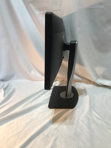 Dell P2212H 22" Widescreen LCD Computer Monitor VGA / DVI * GRADE A - Picture 3 of 7