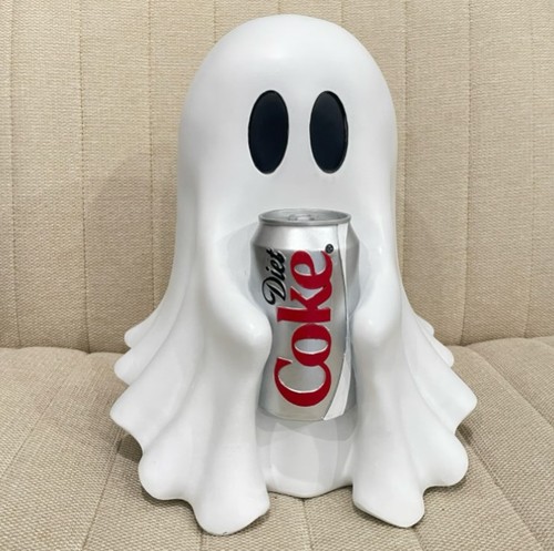 2025 Neu Coca-Cola Geist Figur hält mit Diät Cola Dose Halloween Deko Zustand - Bild 1 von 6