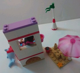Lego 41028 - Friends Emma's Lifeguard Post - 2014 - 100% Complete Minifigs
