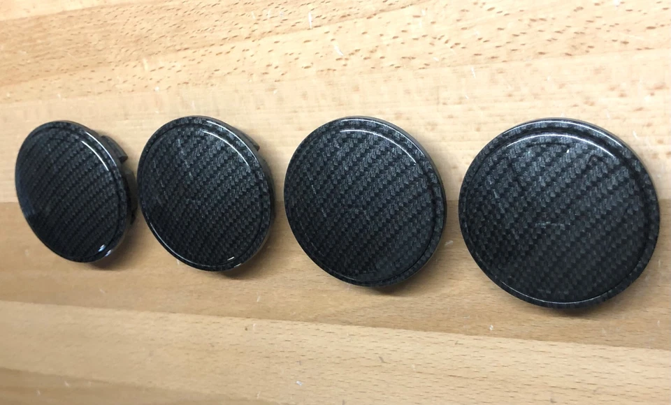 Juego de tapacubos centrales de rueda de fibra de carbono Volkswagen Jetta x4 VW OEM Beetle 3B7-601-171 Foto 2 de 4