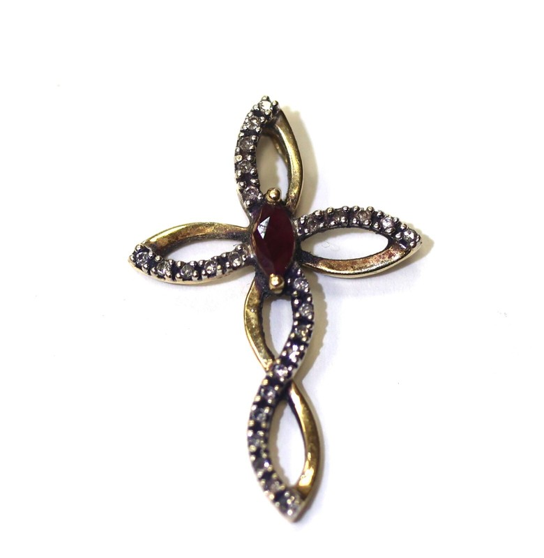 14k yellow gold .13ct diamond natural ruby cross pendant charm 2.2g religious