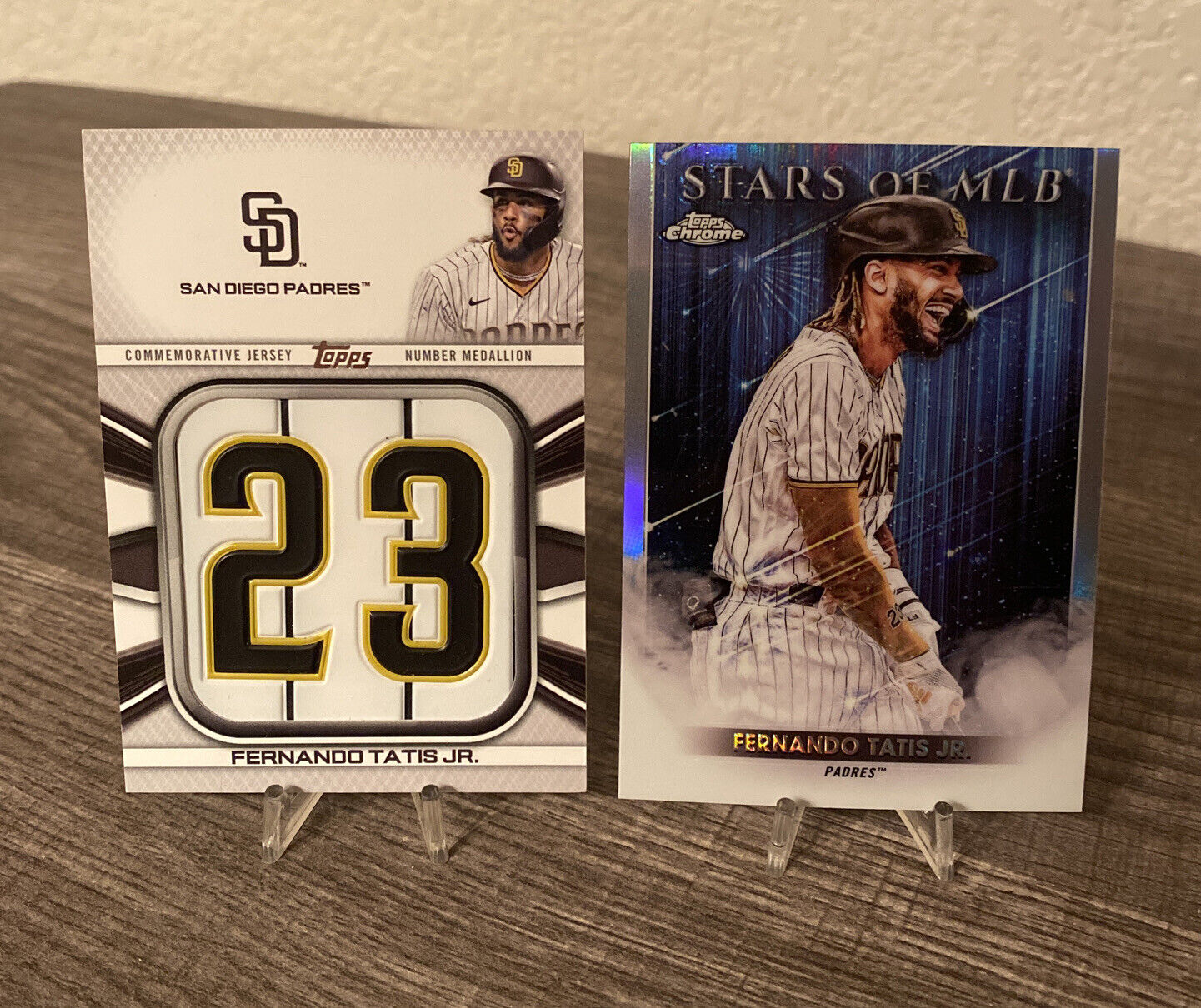 FERNANDO TATIS JR 2022 Topps Player Jersey Number 23 Medallion PADRES +  Chrome