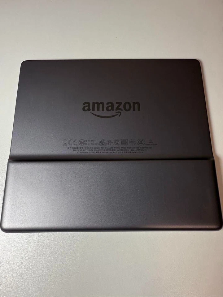 Amazon Kindle Oasis 10th Gen 32GB eBook Reader 7 inch From Japan Used - Image 4 of 4