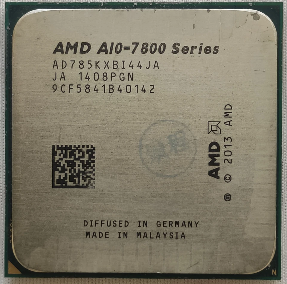 AMD A10-7850K CPU A10-Series Quad-Core 3.7GHz 4M 95W Socket FM2+ Processor - Image 3 of 4