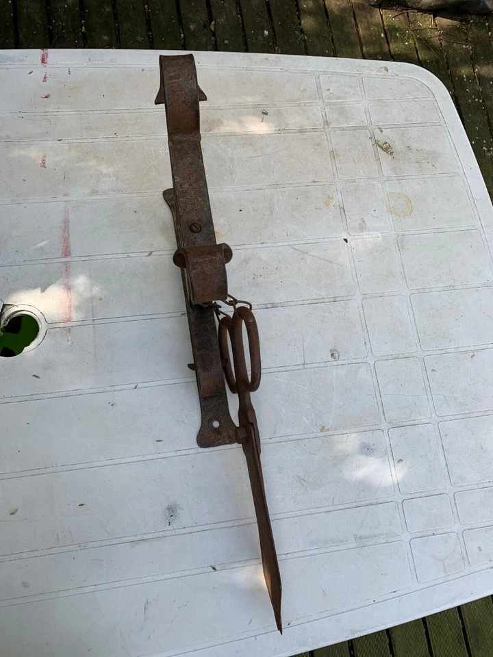 ANCIENNE ENSEIGNE DE DRAPIER EN FER ET BOIS - Photo 3/4