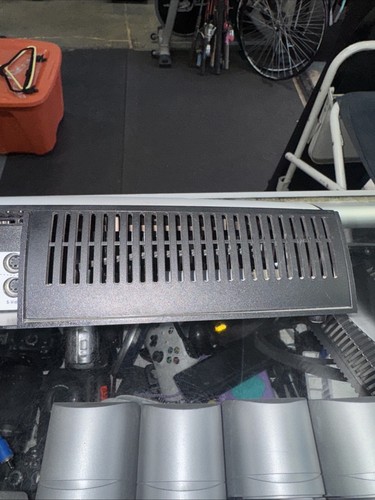 Bose Lifestyle AV18 Media Center Supply & 5 altoparlanti doppi stack senza telecomando - Foto 11 di 12