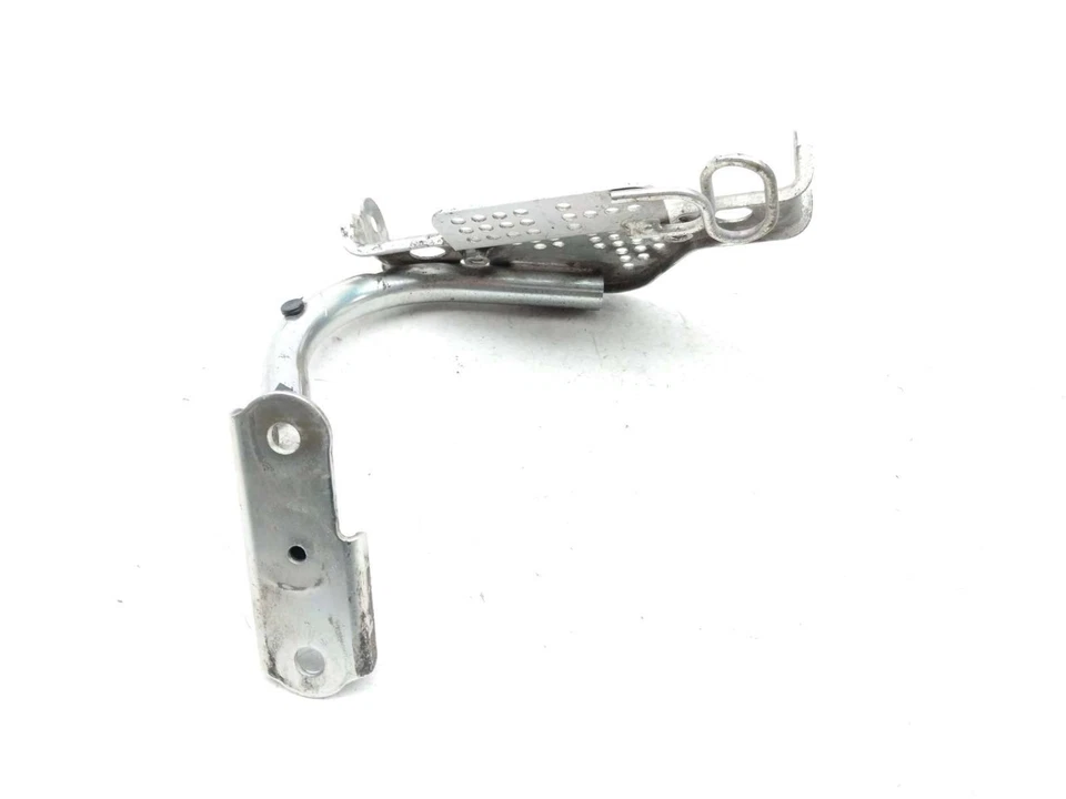 08-18 Suzuki Hayabusa GSX1300R Voltage Regulator Rectifier Holder - Image 3 of 4