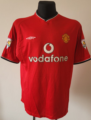 Manchester United 2000 - 2002 Home football Umbro shirt #7 Beckham