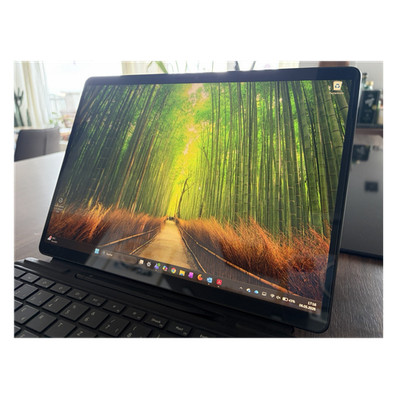 Microsoft Surface Pro 9 i7 13'' Tablet/Laptop 256GB 16GB Schwarz