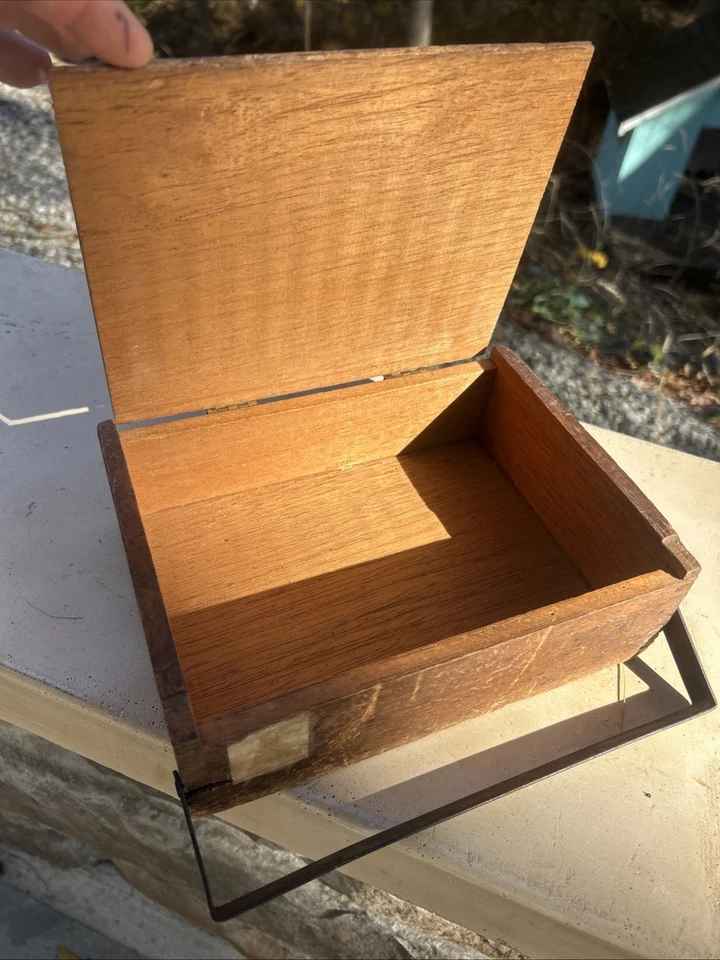 Antigua caja de cigarros de madera rara de finales de 1800 n.º de fábrica 522 5th District NJ Box 411 Foto 4 de 4