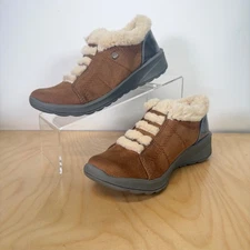 Bzees Womens Golden Brown Suede Faux Fur Trim Comfort Ankle Bootie Size 6M