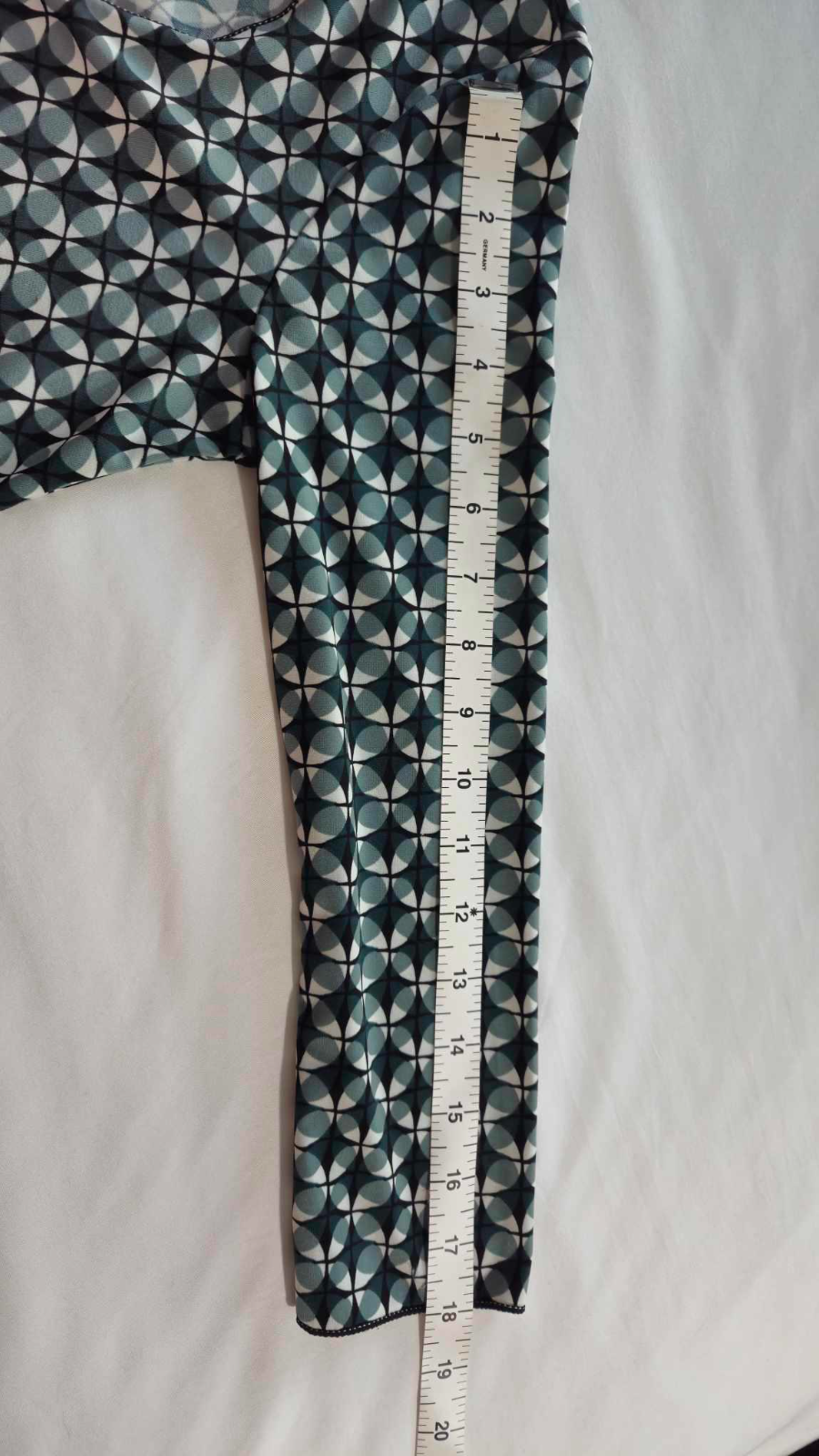 Picture 2 of 9